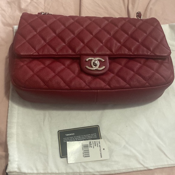 Authentic Chanel bag medium classic bag - Picture 3 of 5